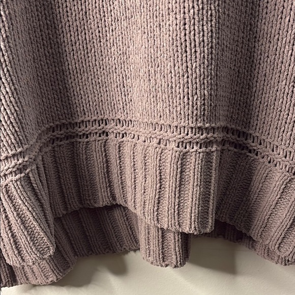 Aerie Mauve Turtleneck Sweater - Picture 5 of 8